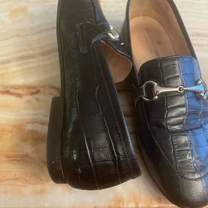 Shoes for boys. 100% genuine leather. Made in Spain. Size 33. Black leather.